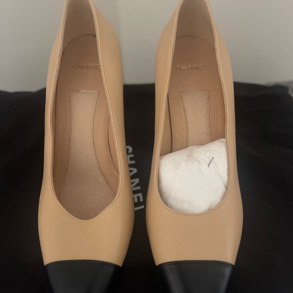 Brand new Chanel Pumps - Picture 5 of 7